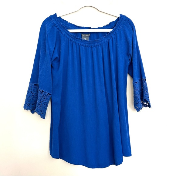 Chelsea & Theodore Tops - Chelsea & Theodore Royal Blue Lace Crochet Sleeve Peasant Top
